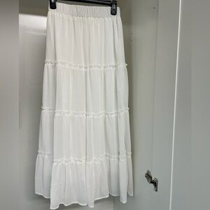Elegant White Tiered Maxi Skirt